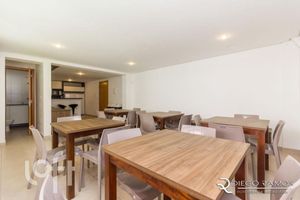 Image 21 - 868839