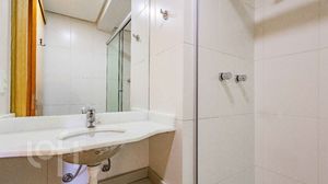 Image 16 - 868839
