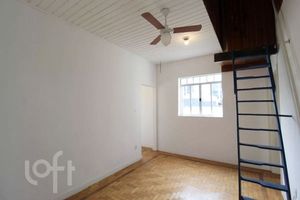 Image 15 - 868846