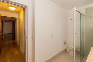 Image 18 - 868849