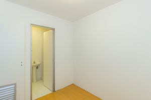 Image 38 - 868849