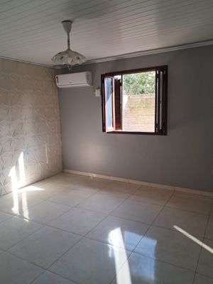 Image 11 - 868850