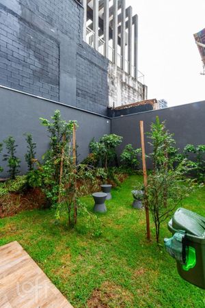 Image 17 - 868862