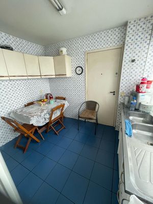 Image 4 - 868874