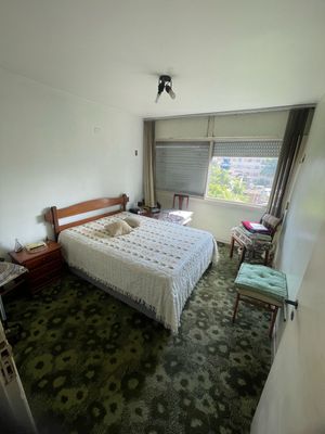 Image 10 - 868874