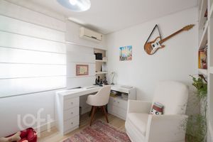 Image 9 - 868878