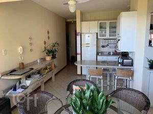 Image 39 - 868880