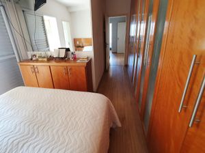 Image 13 - 868891