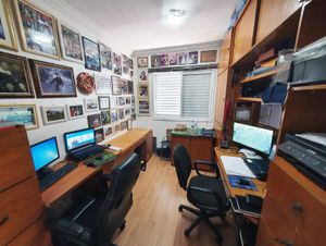 Image 17 - 868891