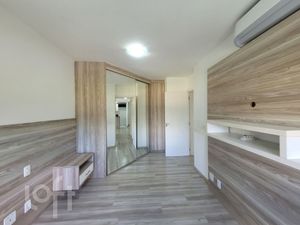 Image 8 - 868893