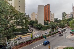 Image 3 - 868901