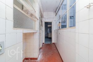 Image 46 - 868901