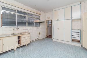Image 41 - 868901