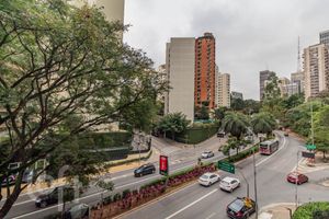 Image 10 - 868901