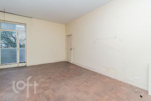 Image 39 - 868901