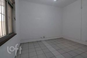 Image 19 - 868904