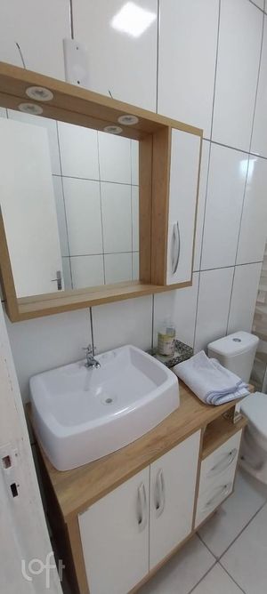 Image 9 - 868910