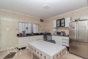 Image 11 - 868916