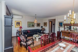 Image 2 - 868919