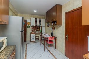 Image 24 - 868919
