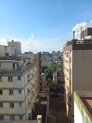 Image 11 - 868919