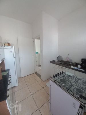 Image 3 - 868923