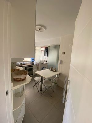 Image 2 - 868925