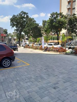 Image 14 - 868933