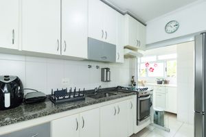 Image 31 - 868934