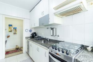 Image 32 - 868934