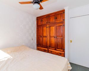 Image 19 - 868937