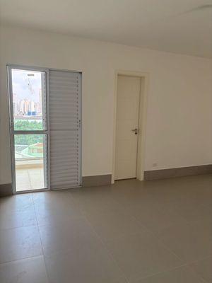 Image 12 - 868939