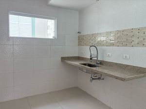 Image 4 - 868939