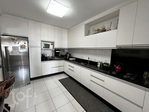 Image 9 - 868940