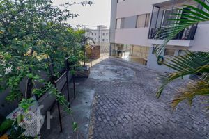 Image 41 - 868941