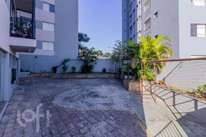 Image 43 - 868941