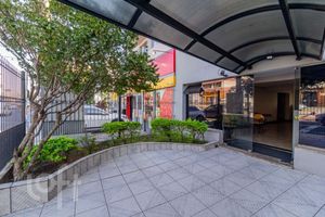 Image 34 - 868941