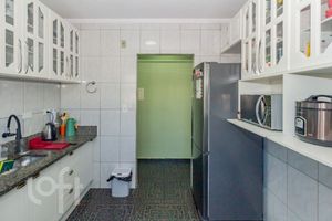 Image 24 - 868941