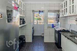 Image 25 - 868941