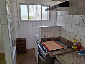 Image 10 - 868942