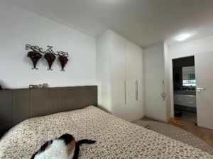 Image 11 - 868944
