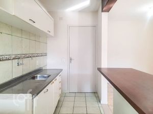 Image 4 - 868947