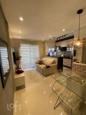 Image 18 - 868961