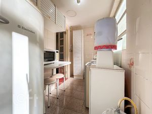 Image 8 - 868974
