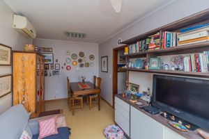 Image 3 - 868978