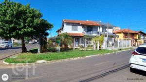 Image 35 - 868989