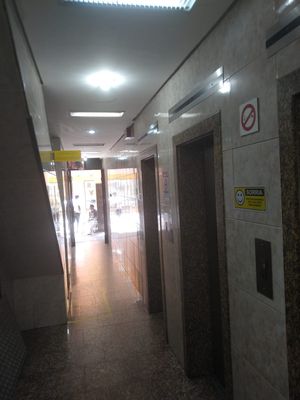 Image 10 - 868990
