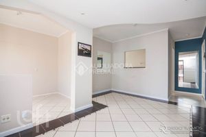 Image 3 - 869004