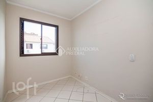 Image 5 - 869004
