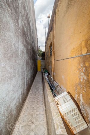 Image 23 - 869007